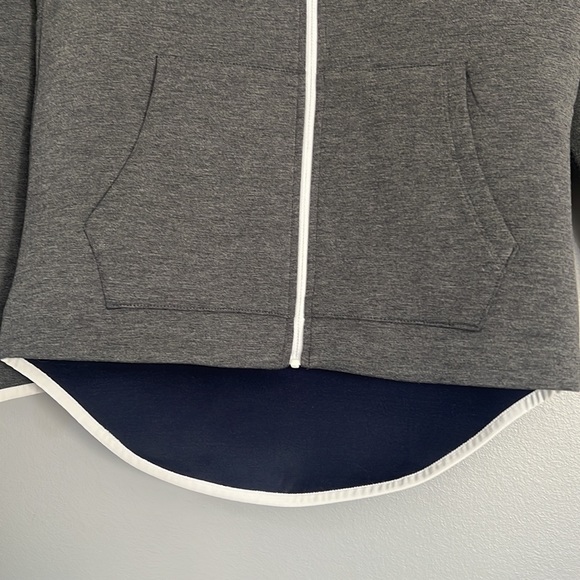 Zella medium Jacket - Picture 3 of 10